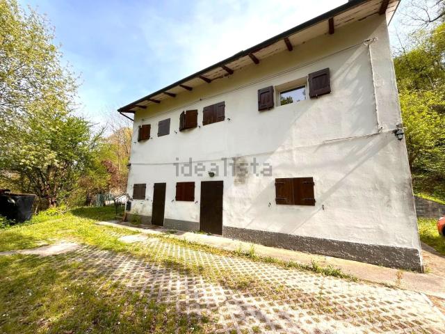 Villetta indipendente in vendita di 129 m² in Via Puglie