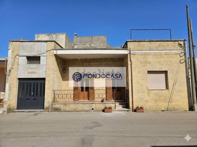 Villetta indipendente in vendita di 129 m² in Viale Italia, 135
