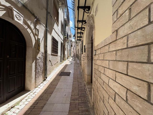 Villetta indipendente in vendita di 129 m² in Vico Mercato