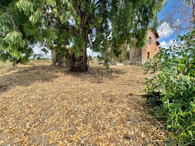 Villetta indipendente in vendita di 13000 m² in Via Franco Bolognese, 52