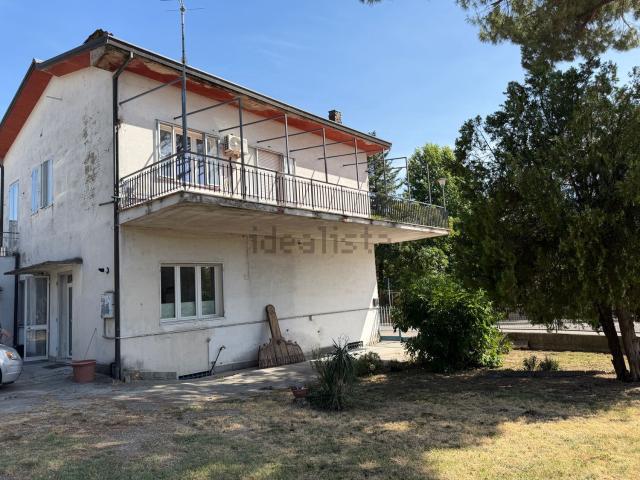 Villetta indipendente in vendita di 1300 m² in Via Provinciale Bagnara