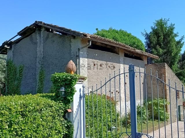 Villetta indipendente in vendita di 130 m² in Via Colle Ottone Alto