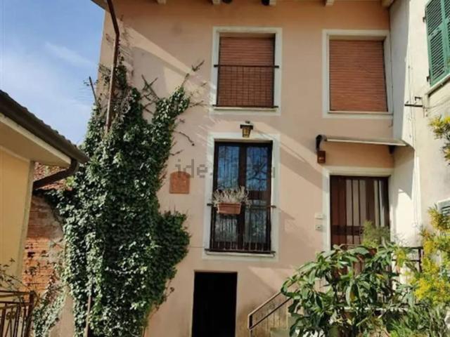 Villetta indipendente in vendita di 130 m² in Via Comunale Sassalbo