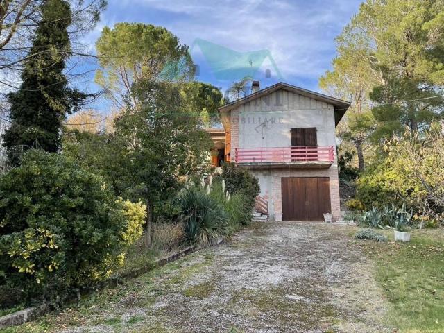 Villetta indipendente in vendita di 130 m² in Via Clementina, 189