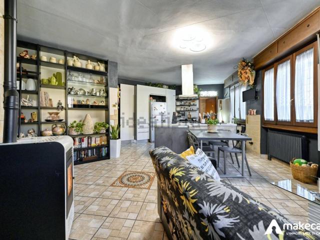 Villetta indipendente in vendita di 130 m² in Via A. de Gasperi, 10