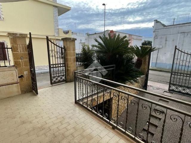 Villetta indipendente in vendita di 130 m² in Via Achille Valentini, 69