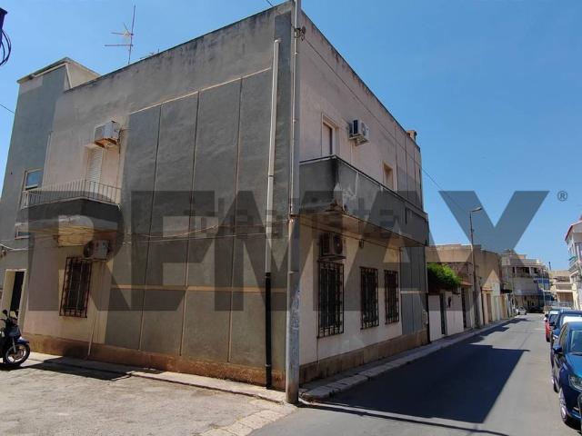 Villetta indipendente in vendita di 130 m² in Via Archimede, 218