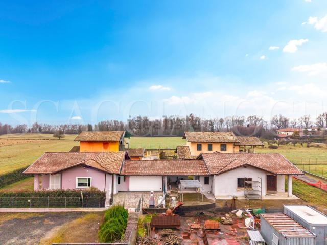 Villetta indipendente in vendita di 130 m² in Via Battiana, 54