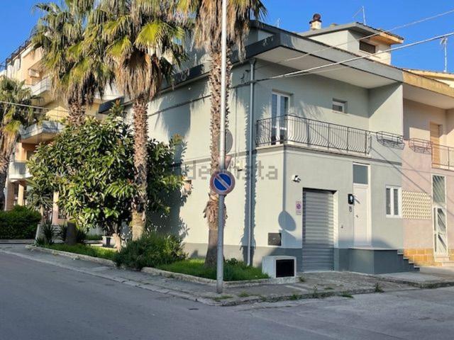 Villetta indipendente in vendita di 130 m² in Via G. Oberdan, 1