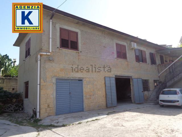 Villetta indipendente in vendita di 130 m² in Via Gabara