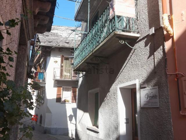 Villetta indipendente in vendita di 130 m² in Via Gian Battista Ciolina