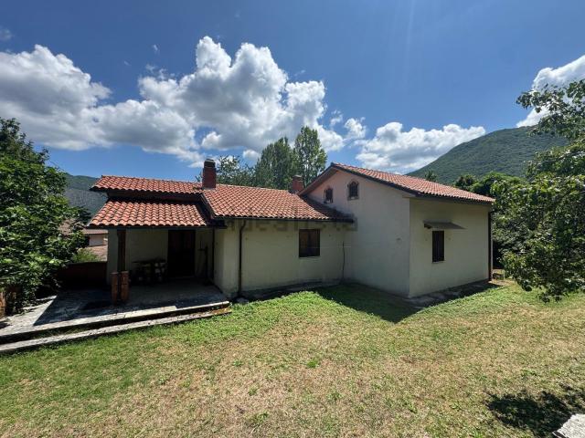 Villetta indipendente in vendita di 130 m² in Via Guglielmo Marconi, 6