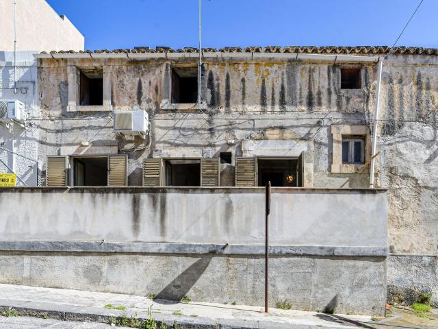 Villetta indipendente in vendita di 130 m² in Via Dottor Tamagnino, 56