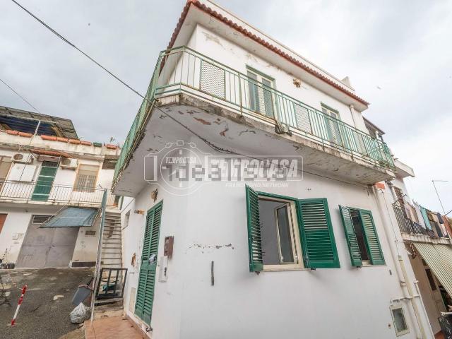 Villetta indipendente in vendita di 130 m² in Via Dottore Raimondi, 32