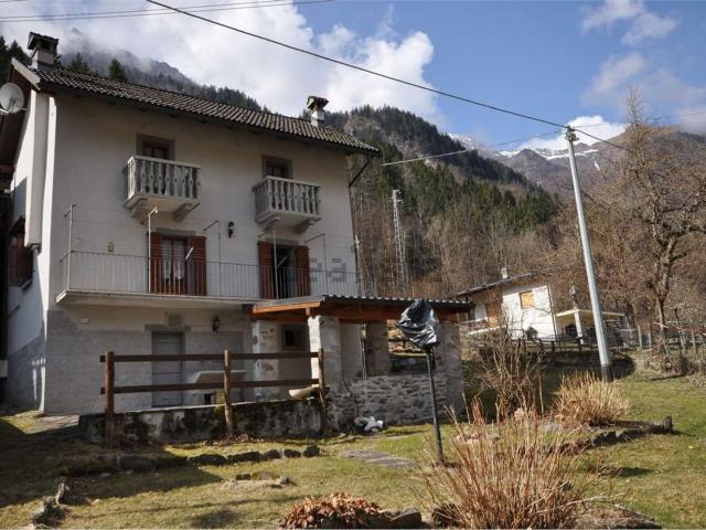 Villetta indipendente in vendita di 130 m² in Via Don Francesco Cerutti, 23