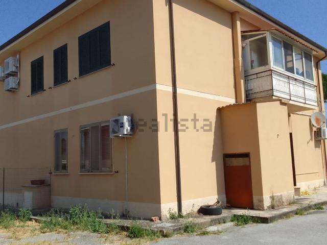 Villetta indipendente in vendita di 130 m² in Via del Palazzetto