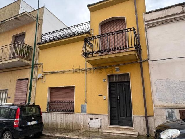 Villetta indipendente in vendita di 130 m² in Via delle Mandorle D&apos Oro, 27