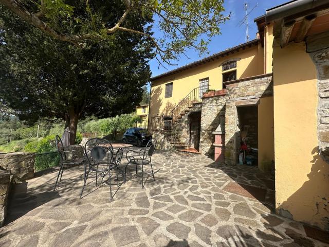 Villetta indipendente in vendita di 130 m² in Via di Capornia