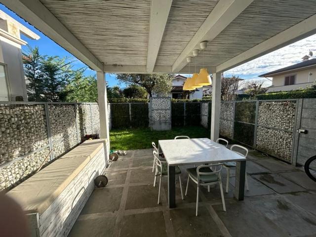 Villetta indipendente in vendita di 130 m² in Via Duca degli Abruzzi