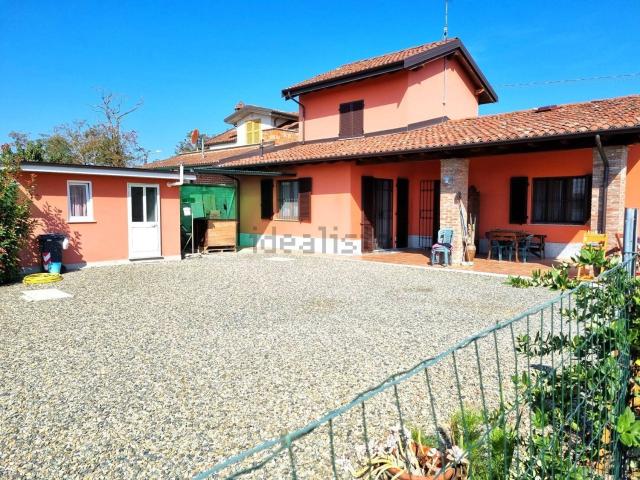 Villetta indipendente in vendita di 130 m² in Via Duomo