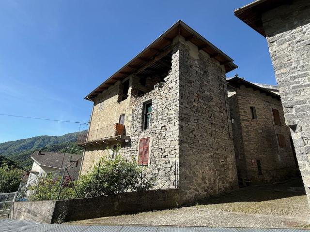 Villetta indipendente in vendita di 130 m² in Via forgnengo, 30