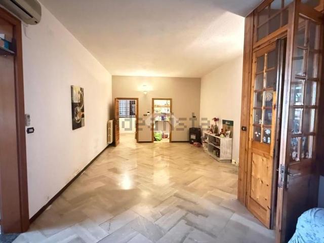 Villetta indipendente in vendita di 130 m² in Via Francesco Crispi, 17