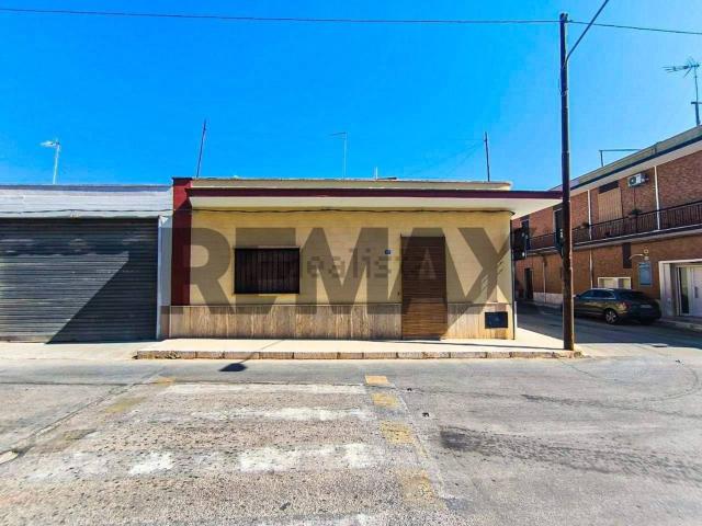 Villetta indipendente in vendita di 130 m² in Via Luigi Einaudi, 1