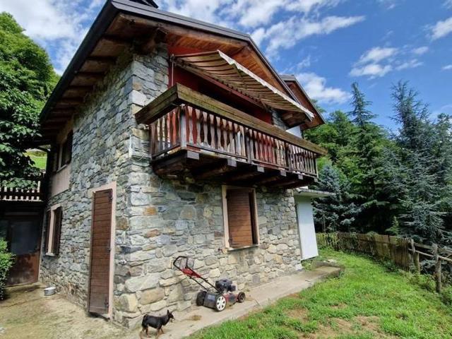 Villetta indipendente in vendita di 130 m² in Via Montebuglio
