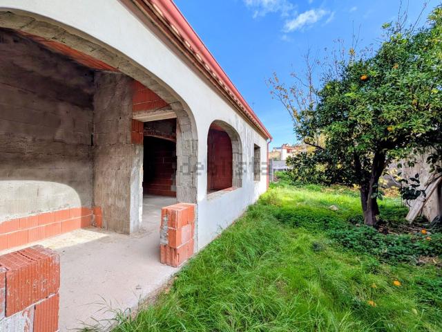 Villetta indipendente in vendita di 130 m² in Via Montis