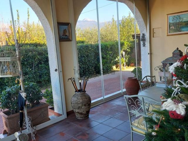 Villetta indipendente in vendita di 130 m² in Via San Leonardo