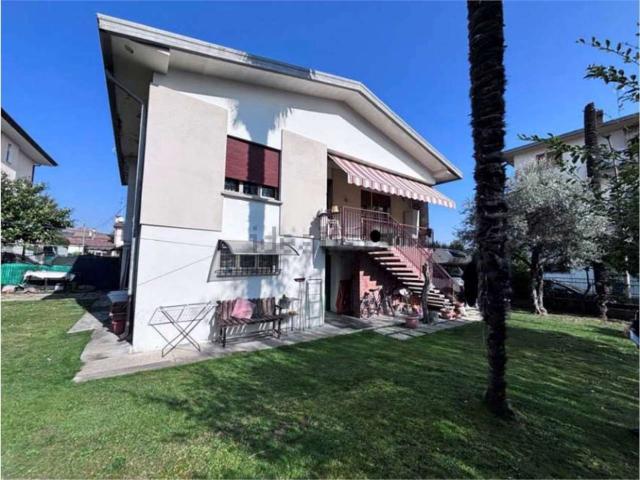 Villetta indipendente in vendita di 130 m² in Via San Pio X°, 27