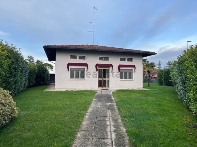 Villetta indipendente in vendita di 130 m² in Via Povoledo, 71