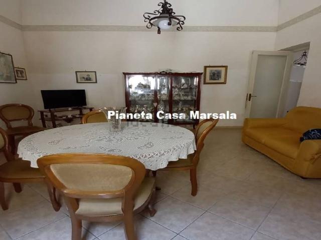 Villetta indipendente in vendita di 130 m² in Via Tommaso Pipitone