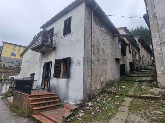 Villetta indipendente in vendita di 130 m² in Via Vandelli