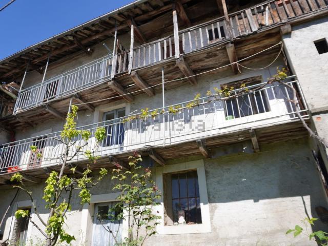Villetta indipendente in vendita di 130 m² in Frazione Col San Giovanni, 46