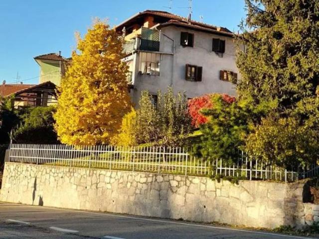 Villetta indipendente in vendita di 130 m² in Frazione Crosa, 10