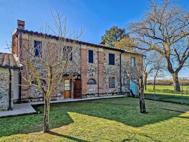 Villetta indipendente in vendita di 130 m² in Località Podere Albergo, 33