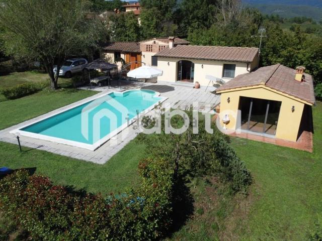 Villetta indipendente in vendita di 130 m² in Strada Provinciale Valdarno Casentinese