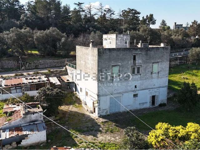 Villetta indipendente in vendita di 1310 m²