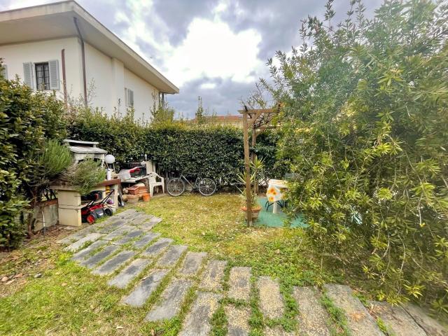 Villetta indipendente in vendita di 131 m² in Via di San Bartolo a Cintoia