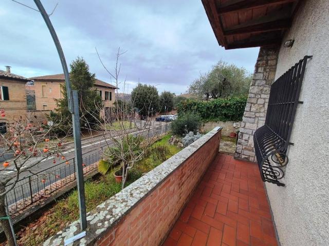 Villetta indipendente in vendita di 131 m² in Via Enea Silvio Piccolomini