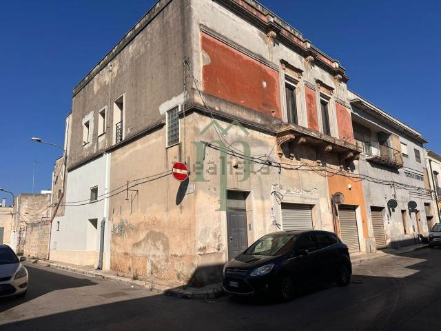 Villetta indipendente in vendita di 131 m² in Via Mesagne