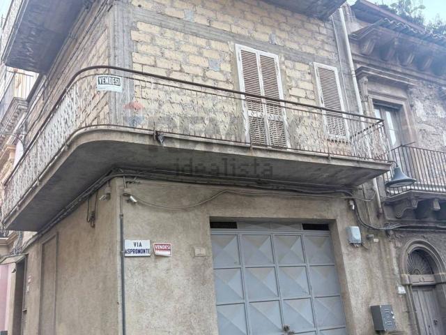 Villetta indipendente in vendita di 131 m² in Corso Umberto I, 27