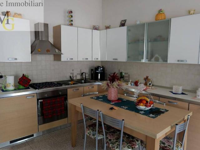 Villetta indipendente in vendita di 133 m² in Via Allegri
