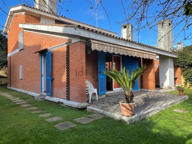 Villetta indipendente in vendita di 133 m² in Via Garigliano