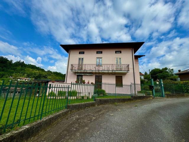 Villetta indipendente in vendita di 133 m² in Via Sparse, 9