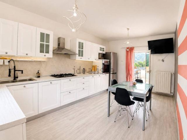 Villetta indipendente in vendita di 134 m² in Via Guglielmo Pepe