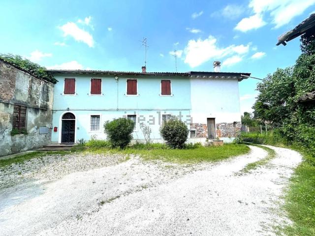Villetta indipendente in vendita di 134 m² in Via Dante Alighieri, 2