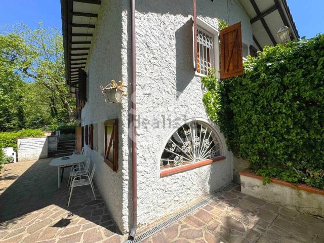 Villetta indipendente in vendita di 134 m² in Via del Castagno