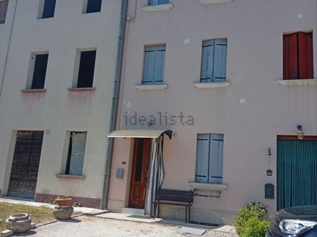 Villetta indipendente in vendita di 134 m² in Via Ortigara